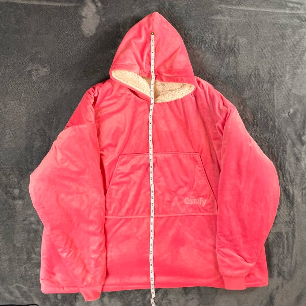 The Comfy - Oversized Microfiber & Sherpa Wearable Blanket